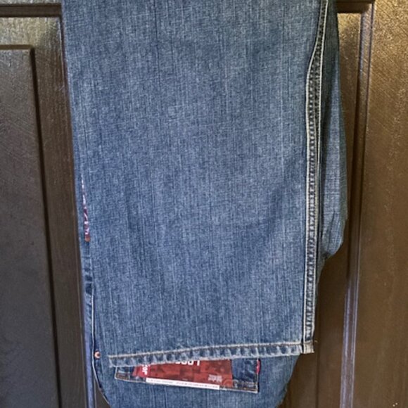 Levi's Blue Jeans - Picture 3 of 10